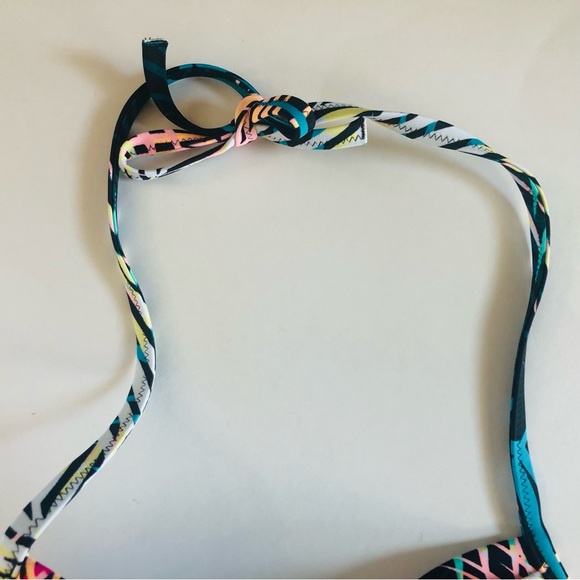 SHADE & SHORE Tropical Palm Leaves Multicolor Bikini Halter Top Size 34DD - Picture 4 of 11